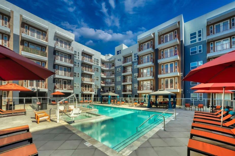Cozysuites Phx Roro Gym, Pool, Pets, Parking! #9 Phoenix Exteriör bild