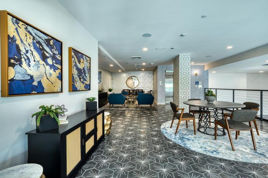 Cozysuites Phx Roro Gym, Pool, Pets, Parking! #9 Phoenix Exteriör bild
