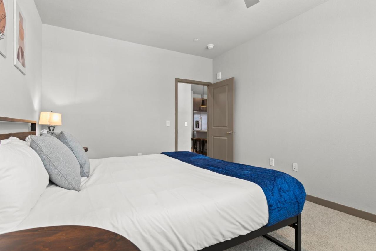 Cozysuites Phx Roro Gym, Pool, Pets, Parking! #9 Phoenix Exteriör bild