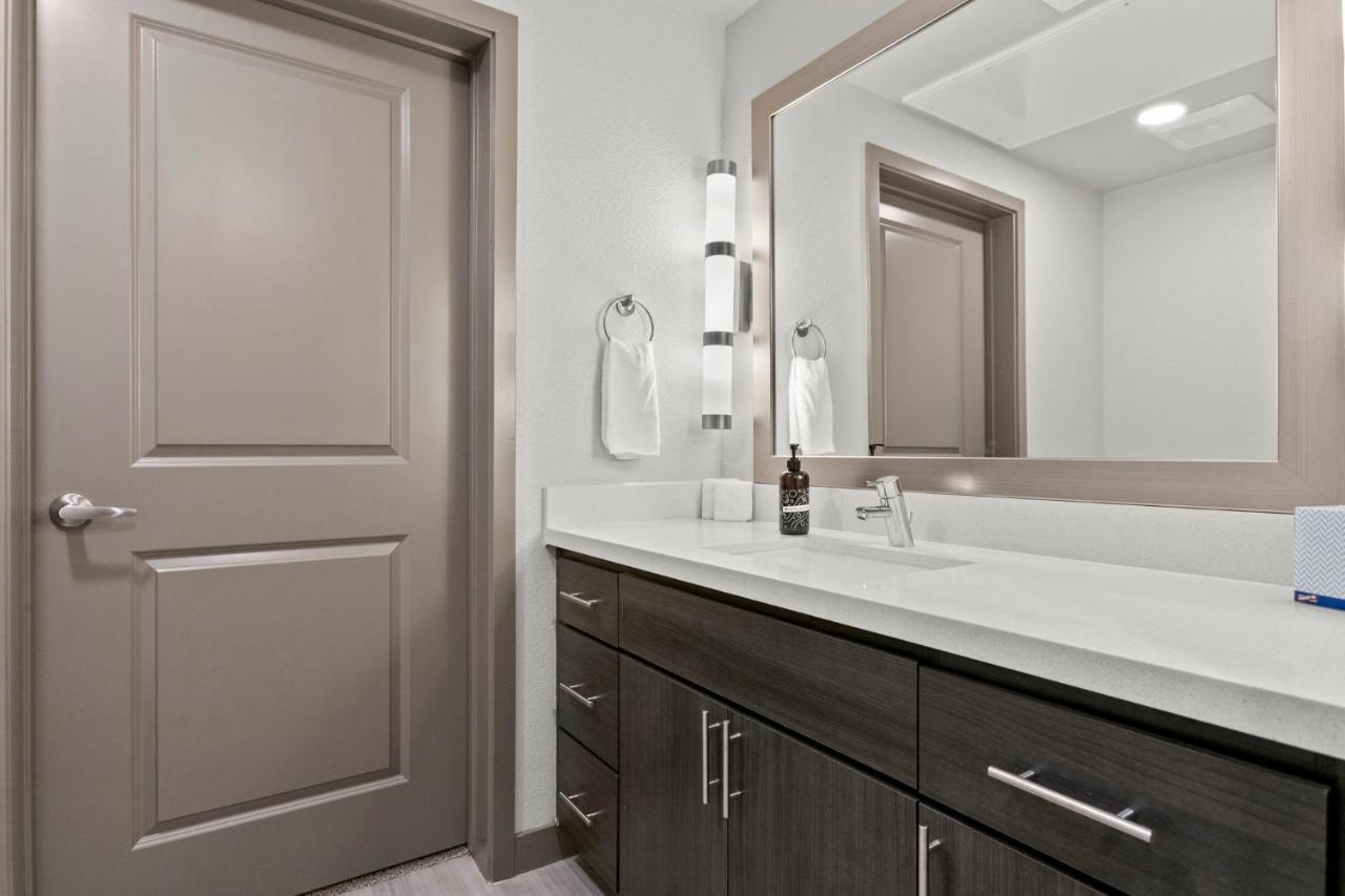 Cozysuites Phx Roro Gym, Pool, Pets, Parking! #9 Phoenix Exteriör bild