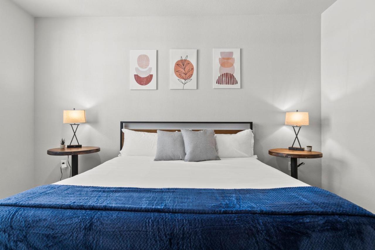 Cozysuites Phx Roro Gym, Pool, Pets, Parking! #9 Phoenix Exteriör bild